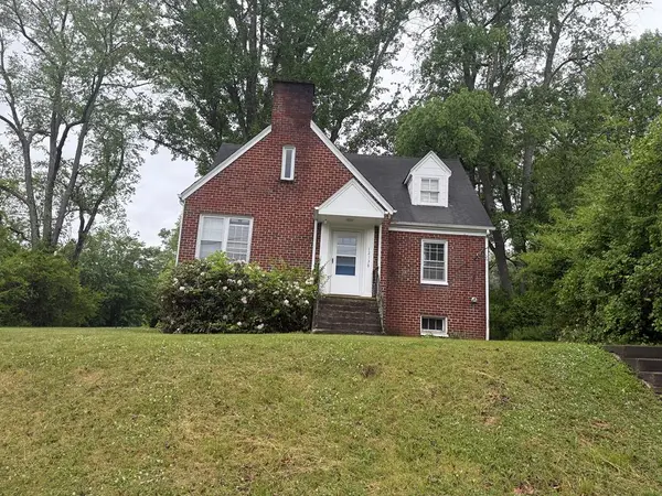 12138 Linden Street, Meadowview, VA 24361