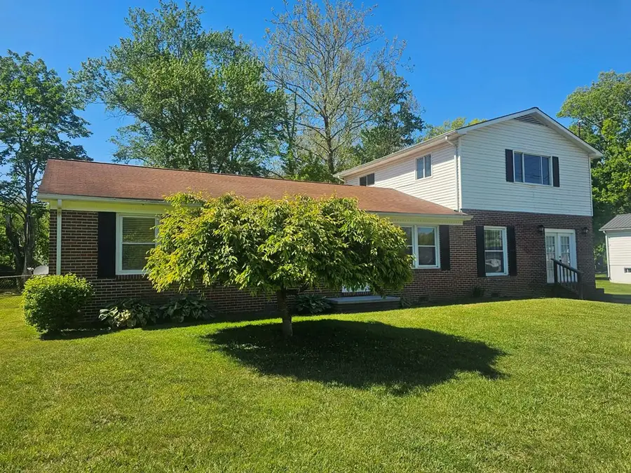 502 BOTTOM ROAD, Raven, VA 24639 - #2