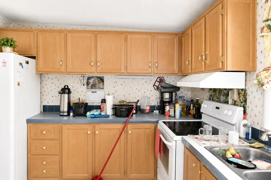 1402 Campbell Hollow Rd, Honaker, VA 24260 - #3