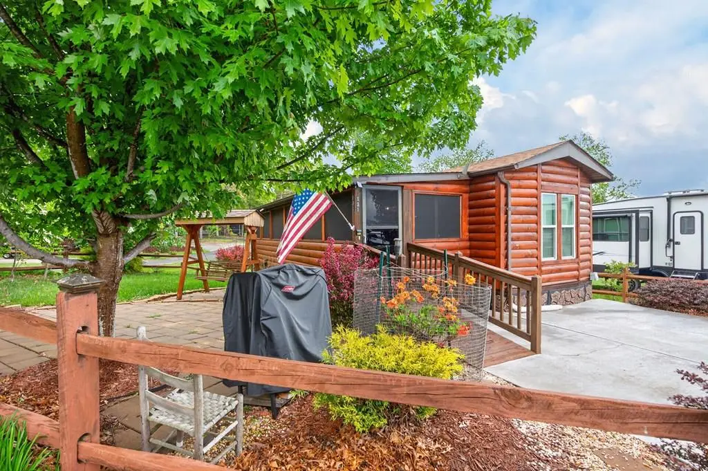 131 Natalie Circle, Hillsville, VA 24343 - #1