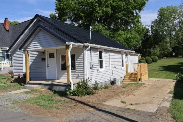 606 Old Town st, Galax, VA 24333 - #3