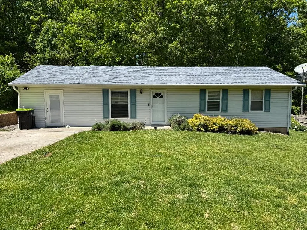 137 Cottonwood Ln., Hillsville, VA 24343 - #1