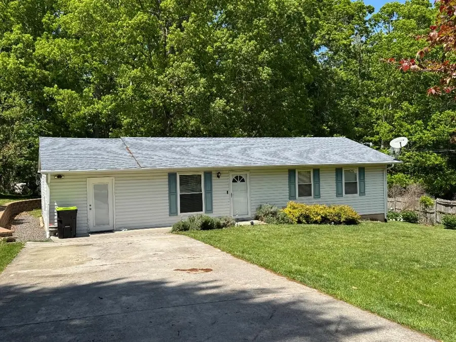 137 Cottonwood Ln., Hillsville, VA 24343 - #2