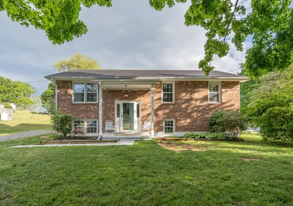 892 Ivanhoe Road, Max Meadows, VA 24360