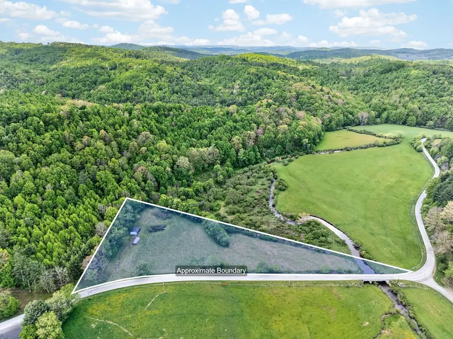 1866 Buffalo Mountain Rd, Willis, VA 24380 - #2