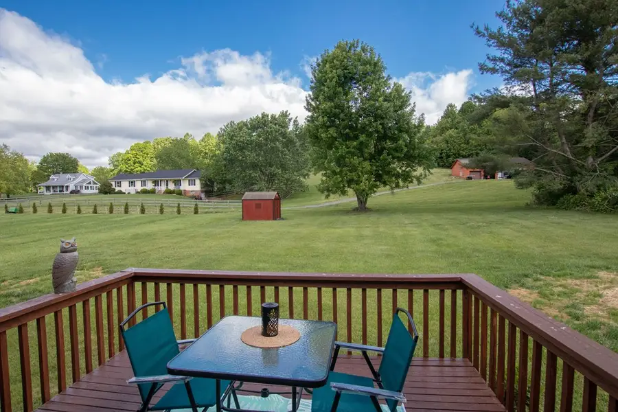 269000 18373 Woodland Hills Road, Abingdon, VA 24210 - #2