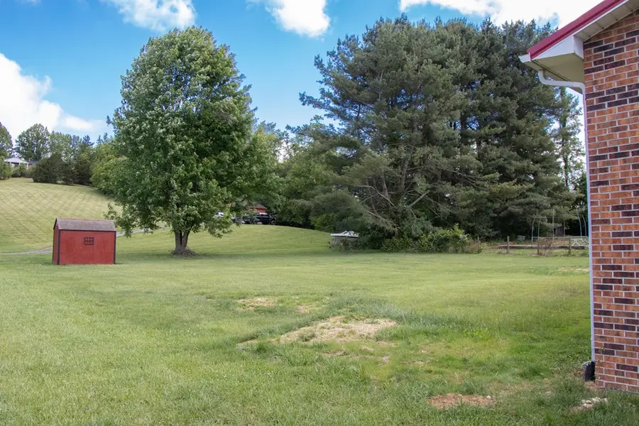 269000 18373 Woodland Hills Road, Abingdon, VA 24210 - #3