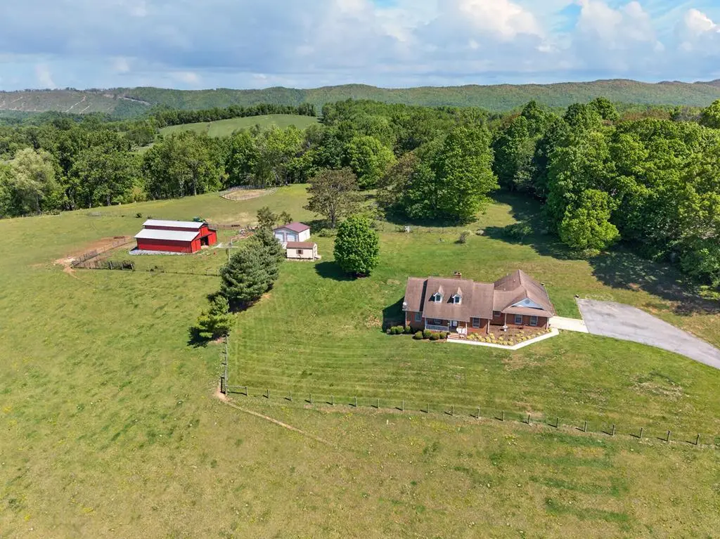 457 Boxwood Ln, Marion, VA 24354 - #1