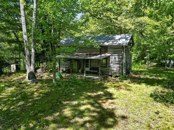 307 Shale Bank Road, Marion, VA 24354