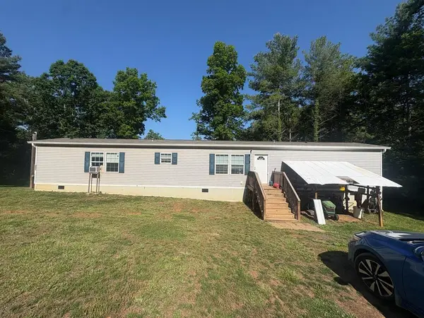 301 Oak Ridge Drive, Austinville, VA 24312