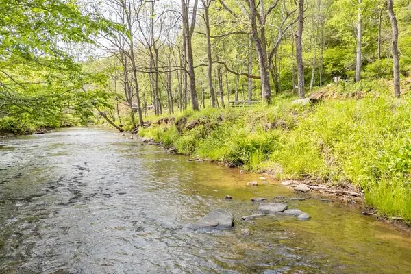 549 Burkes Ford Rd, Dugspur, VA 24325