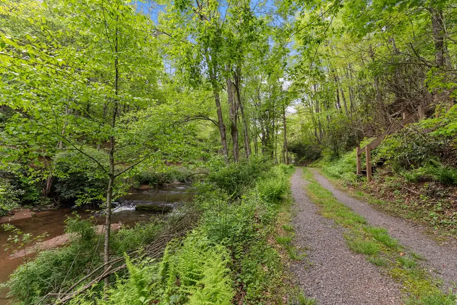 313/317 Little Reed Acres Ln, Hillsville, VA 24343 - #3
