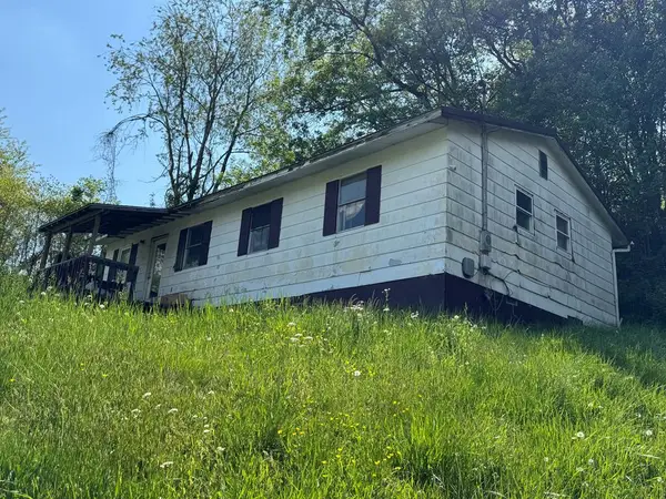 275 Mountain Road, Richlands, VA 24641