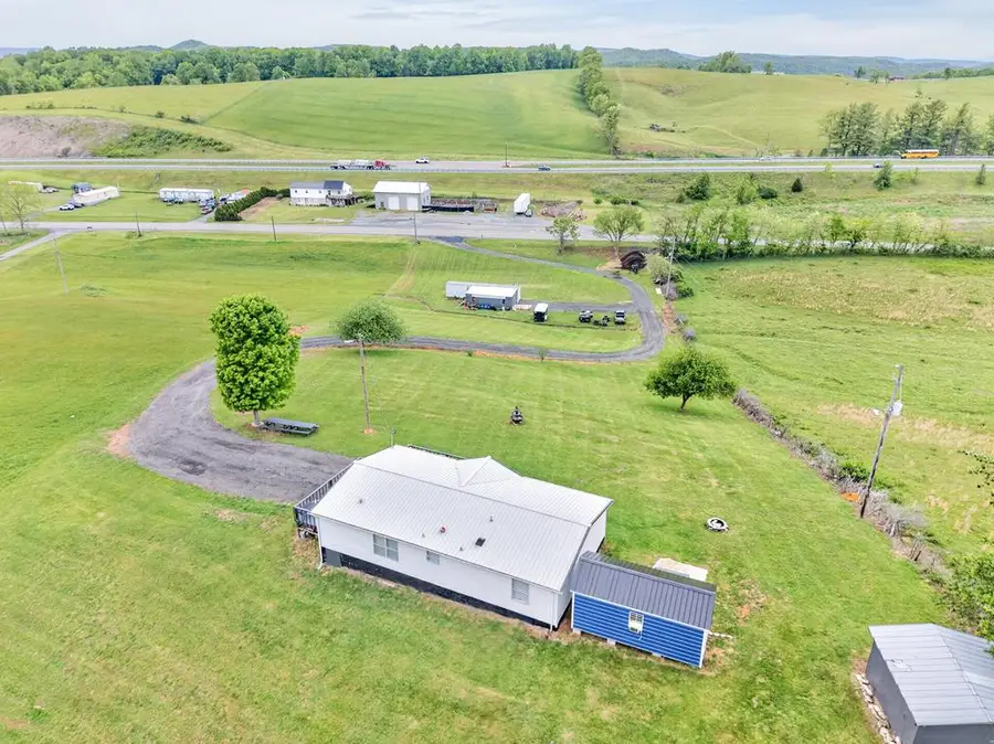 8638 Lee Hwy, Rural Retreat, VA 24368 - #3