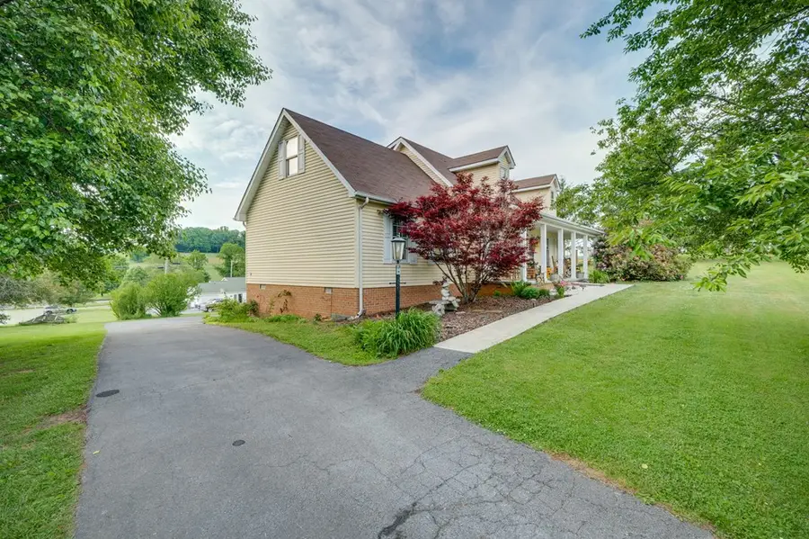 33307 Graceland Ln, Glade Spring, VA 24340 - #3