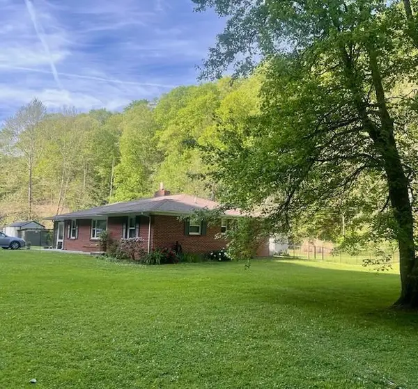 439 LAUREL ROAD, Cedar Bluff, VA 24609