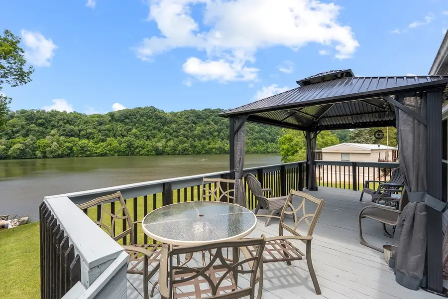 4276 Paradise Road, Hiwassee, VA 24347 - #3