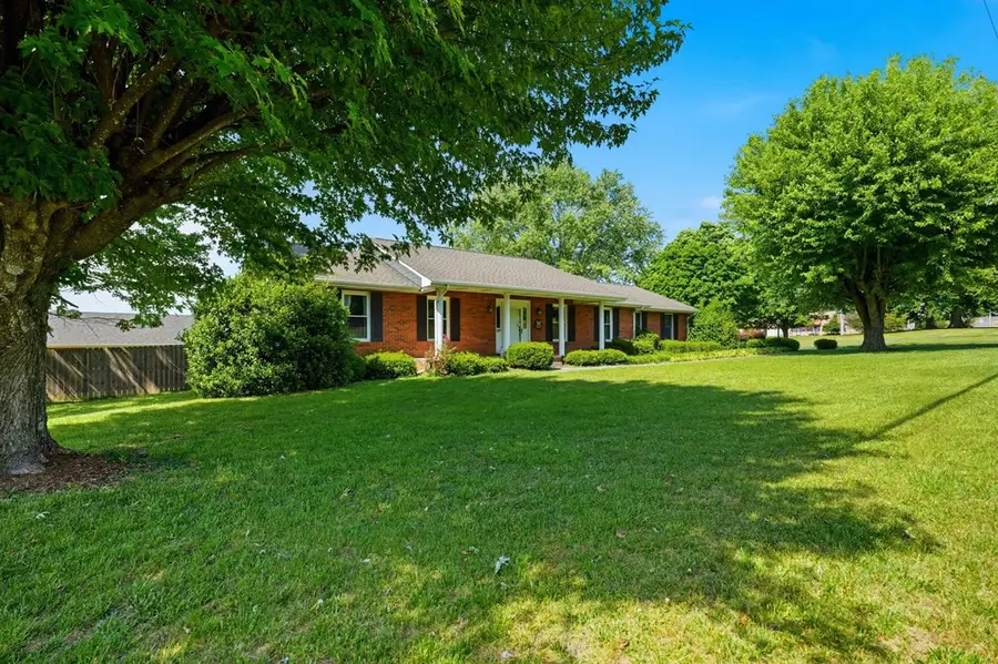149 Robin Circle, Bristol, VA 24202-5921 - #3