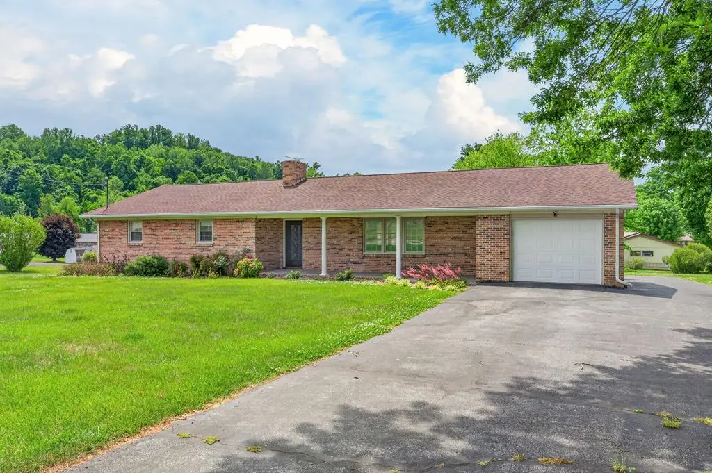 348 Greystone Rd, Marion, VA 24354 - #1