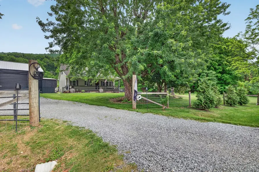 33244 Widener Valley, Damascus, VA 24236 - #2