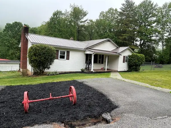 489 Broadway Road, Wytheville, VA 24382