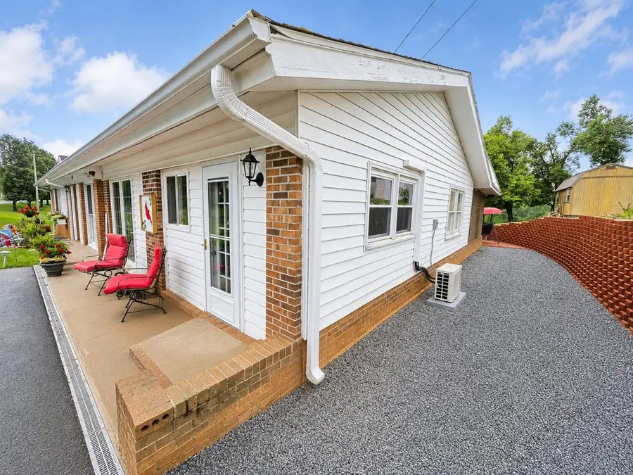 237 Wildwood Lane, Galax, VA 24333 - #2