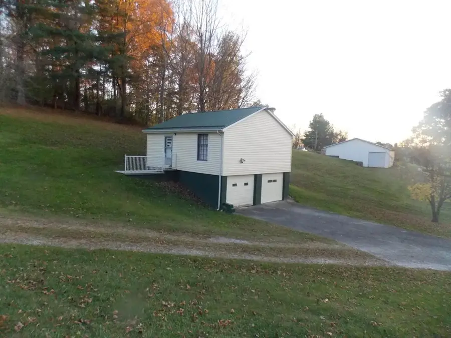 13174 Topeka Drive, Bristol, VA 24202 - #2