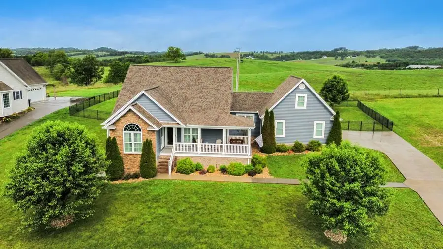 205 Riley st, Lebanon, VA 24266 - #2