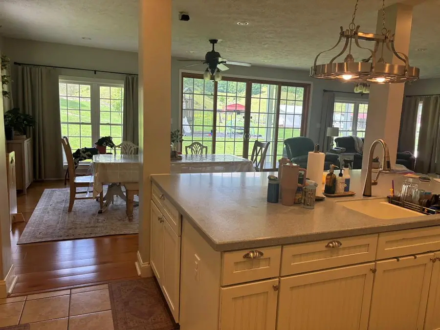 1725 BAPTIST VALLEY ROAD, Cedar Bluff, VA 24609 - #3