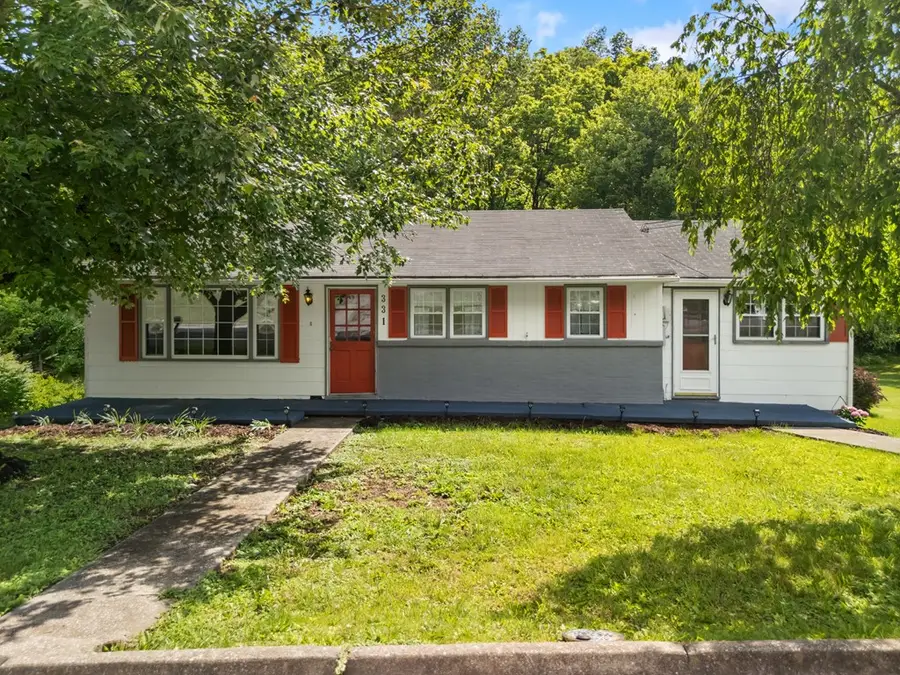 331 Hulldale Ave, Marion, VA 24354 - #2