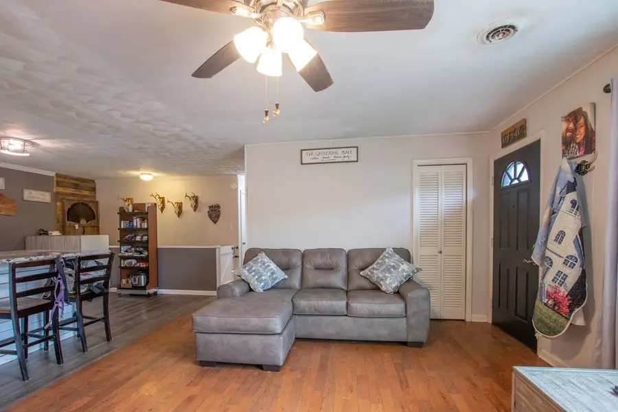 19201 Moulin ST, Abingdon, VA 24210 - #3