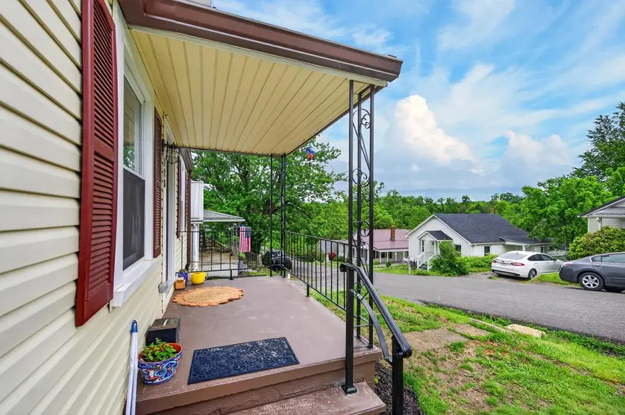 728 Elizabeth St., Pulaski, VA 24301 - #2