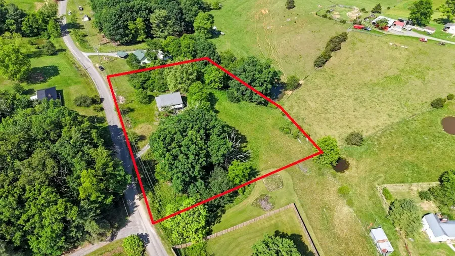 1604 Loafers Rest Road, Austinville, VA 24312 - #3