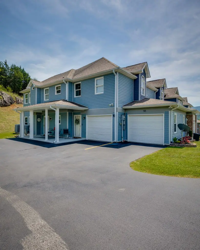 100 Gardenside Blvd, Lebanon, VA 24266 - #2
