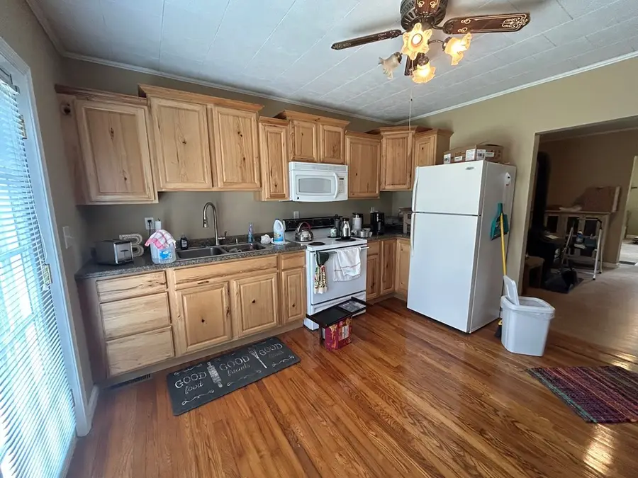 131 Lansworth Drive, Austinville, VA 24312 - #2