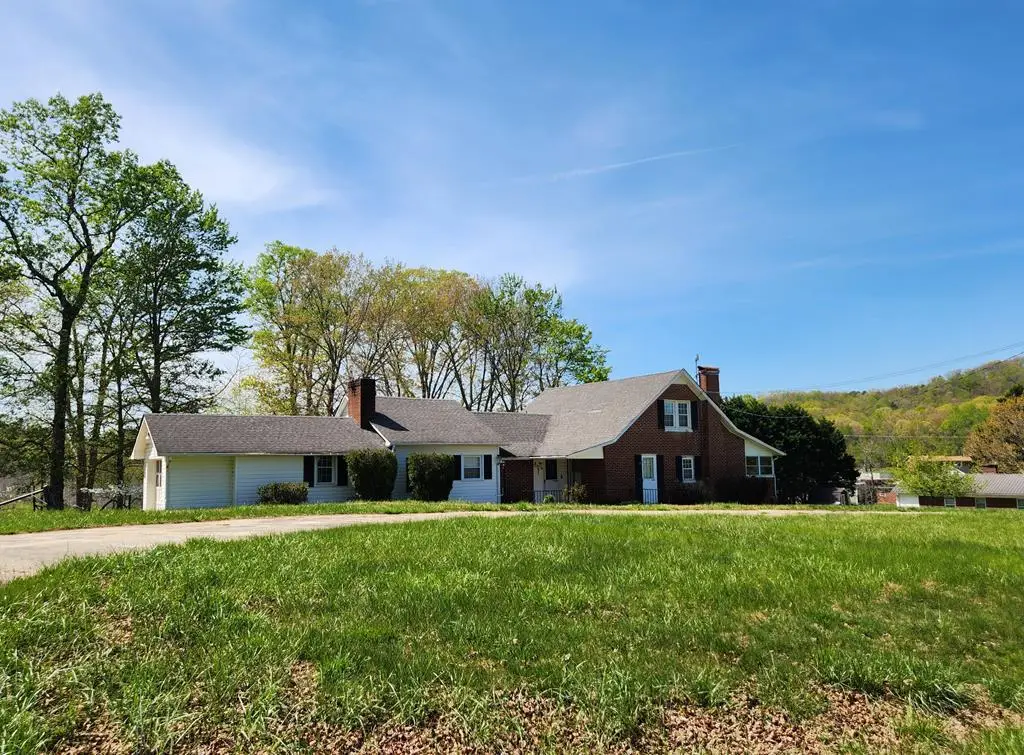 124 Collinstown Rd, Stuart, VA 24171 - #1