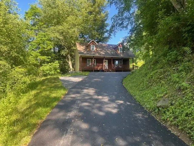 3820 WITTEN VALLEY ROAD, Tazewell, VA 24651 - #3