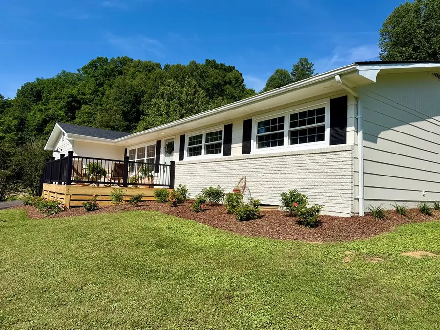 949 Emerald Valley Circle, Gate City, VA 24251 - #2