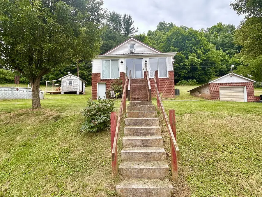 556 Swords Creek Road, Honaker, VA 24260 - #2