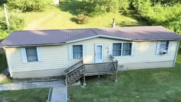 217 Brown Hollow Rd, Richlands, VA 24641