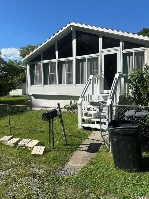 439 Brown Avenue, Richlands, VA 24641