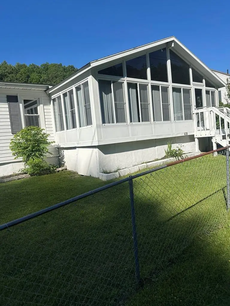 439 Brown Avenue, Richlands, VA 24641 - #2
