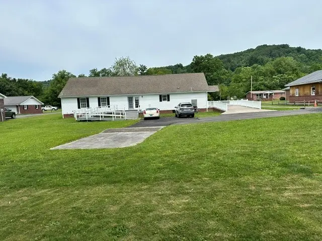 136 Little Rd, Raven, VA 24639 - #2