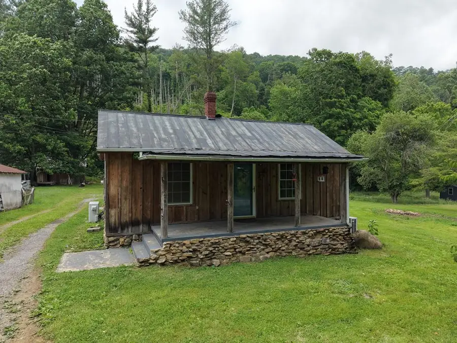263 Currin Valley Road, Marion, VA 24354 - #2
