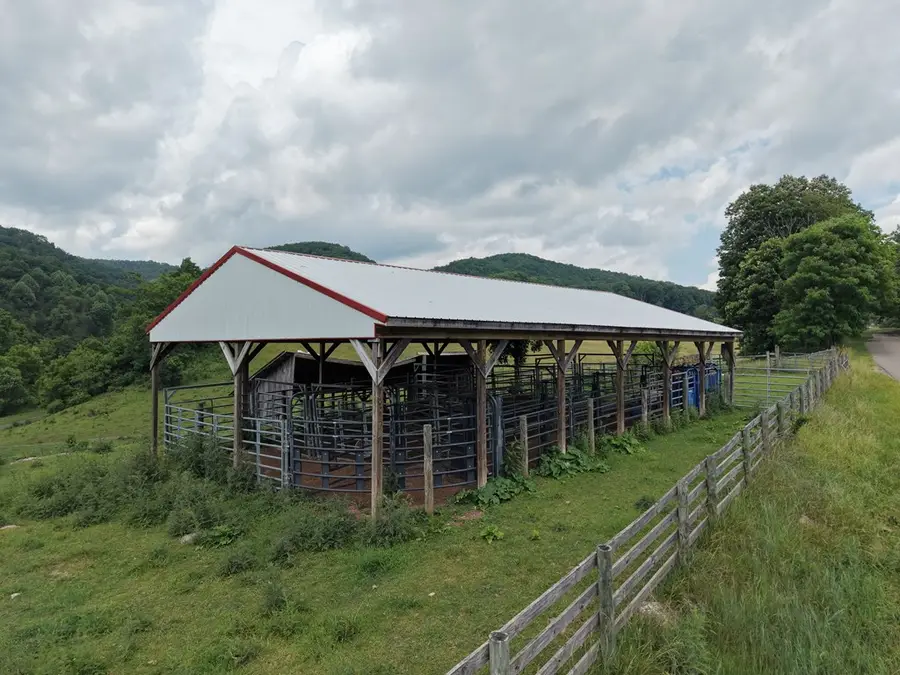 1044 Mitchell Valley Road, Marion, VA 24354 - #3