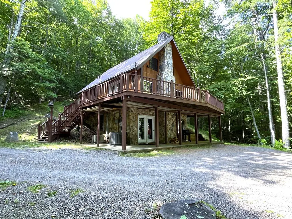 76 Captains Gate, Dugspur, VA 24325 - #1