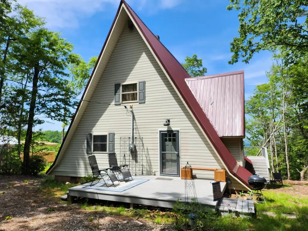 917 Mountain View Dr, Fancy Gap, VA 24328 - #1