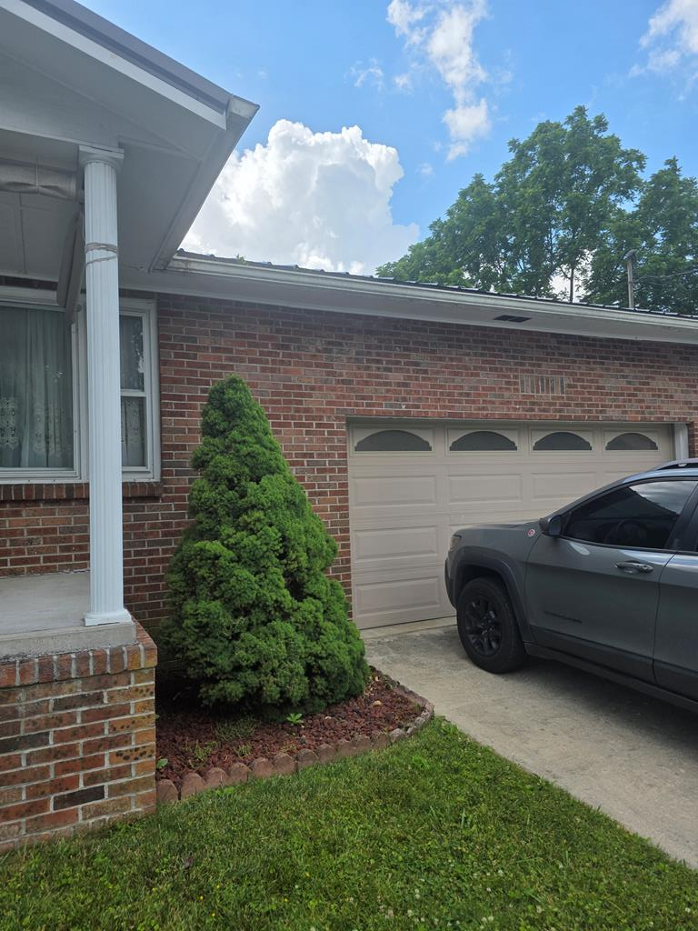310 CORNETT ST, Appalachia, VA 24216 - #3