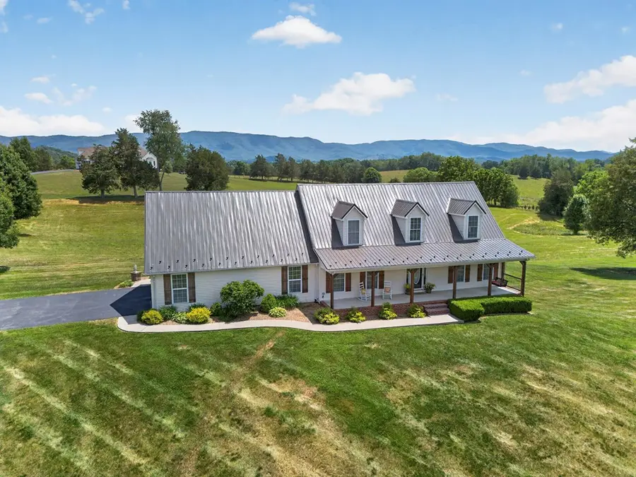 27438 Osceola Rd, Abingdon, VA 24211 - #2