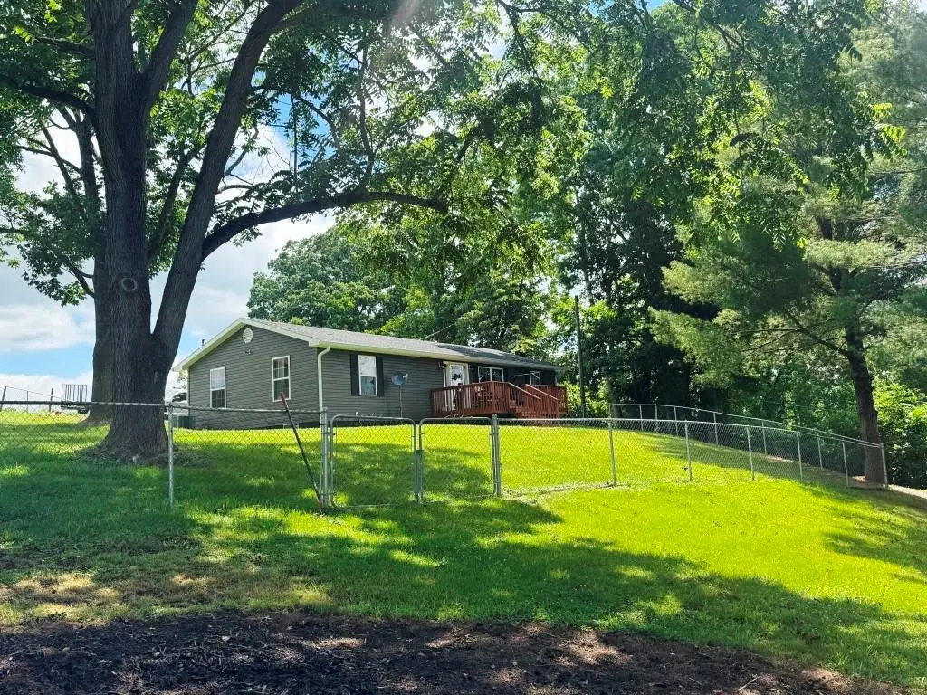 811 Grubmore Rd, Marion, VA 24354 - #1